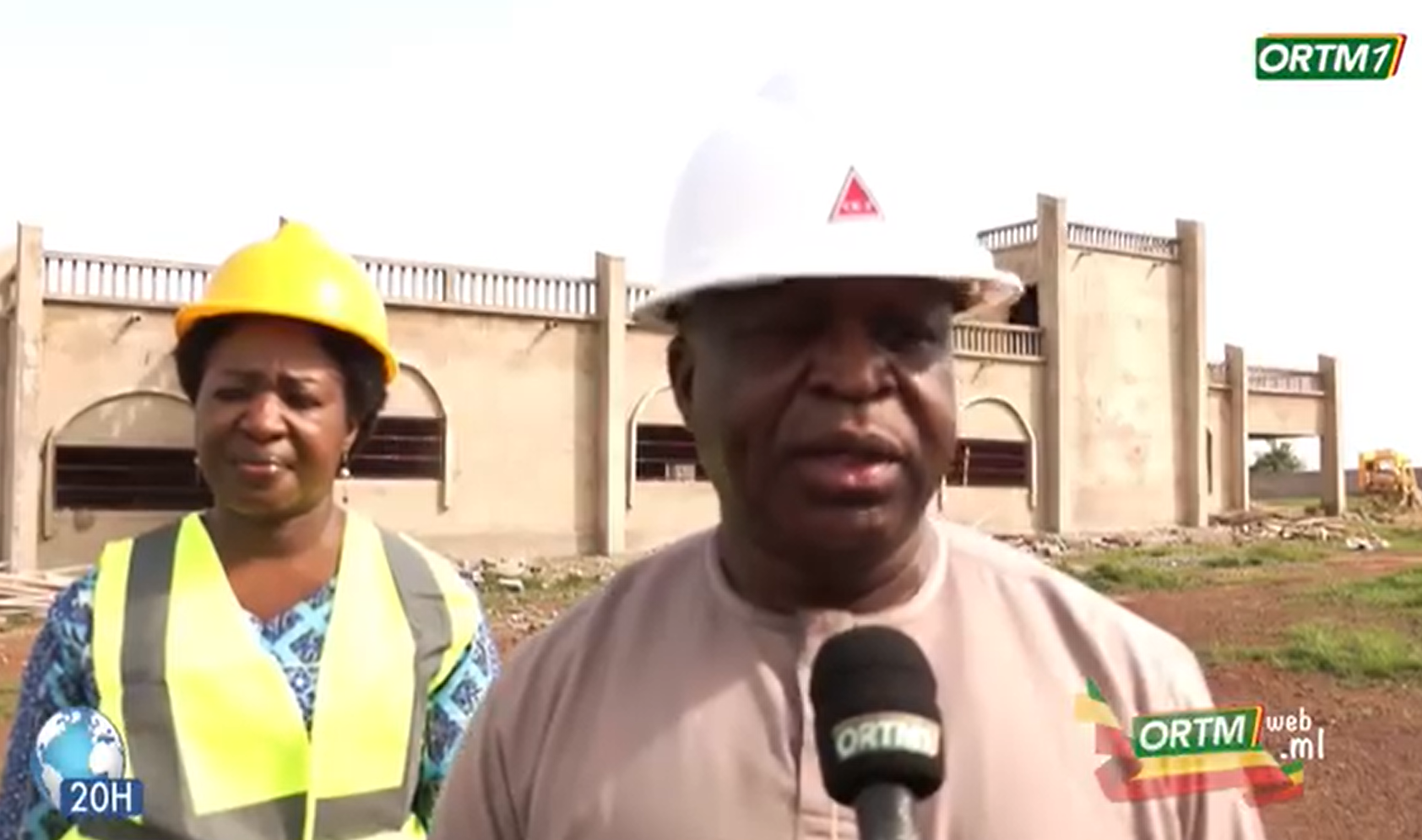 Le Ministre de l'Enseignement Supérieur encourage l'avancement du Centre d'Intelligence Artificielle au Mali